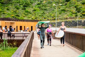 Surf groepsreis leren surfen Portugal Evolveline